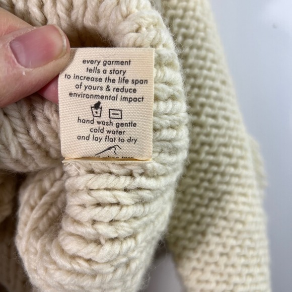 Kordal Chunky Knit Highland Wool Fringe Sweater Cream Cable Knit M NWT - Picture 11 of 16